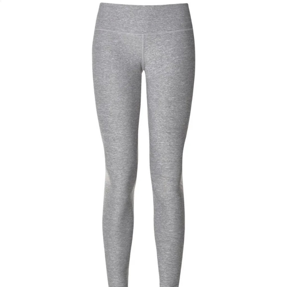 LULULEMON Wunder Under Cropped Leggings 21” (Size 6)